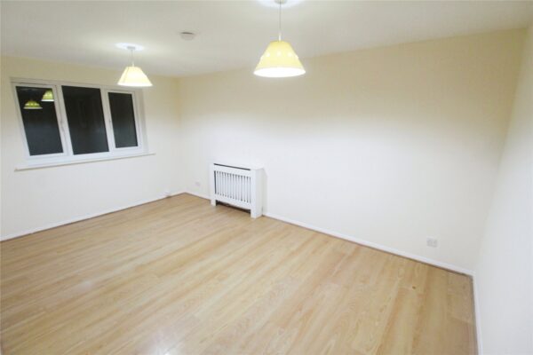 Greenslade Road, Barking, Essex, IG11 9XF