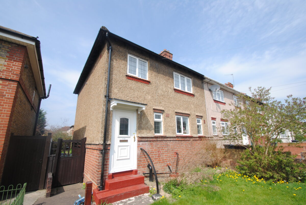Crescent Road, Dagenham, Essex, RM10 7HU