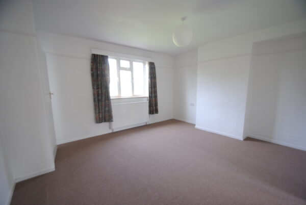 Crescent Road, Dagenham, Essex, RM10 7HU