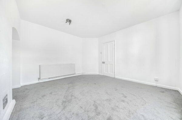 Hobart Road, Dagenham, Essex, RM9 5NH