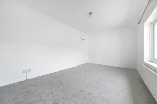 Hobart Road, Dagenham, Essex, RM9 5NH