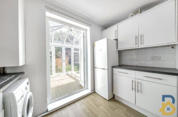 Hobart Road, Dagenham, Essex, RM9 5NH