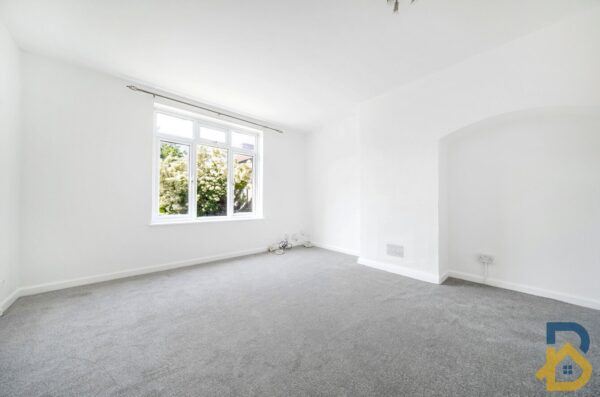 Hobart Road, Dagenham, Essex, RM9 5NH