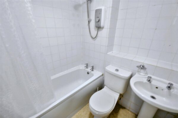 Burdetts Road, Dagenham, RM9 6XY