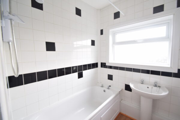 New Road, Dagenham, Essex, RM10 9ND