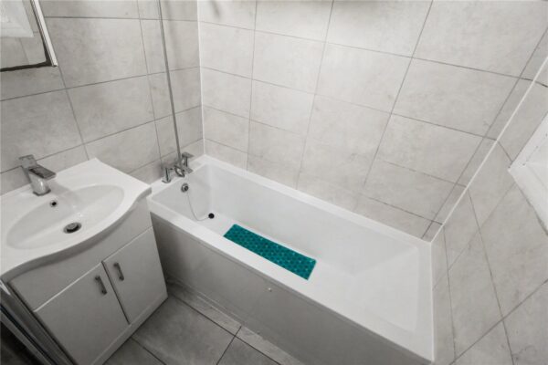 Lodge Avenue, Dagenham, RM8 2HF