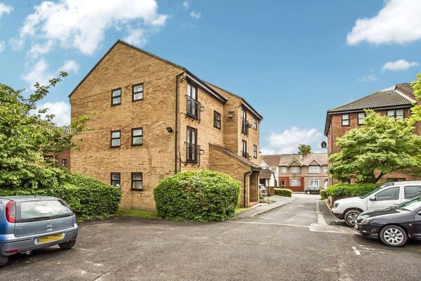 Shafter Road, Dagenham, Essex, RM10 8SE