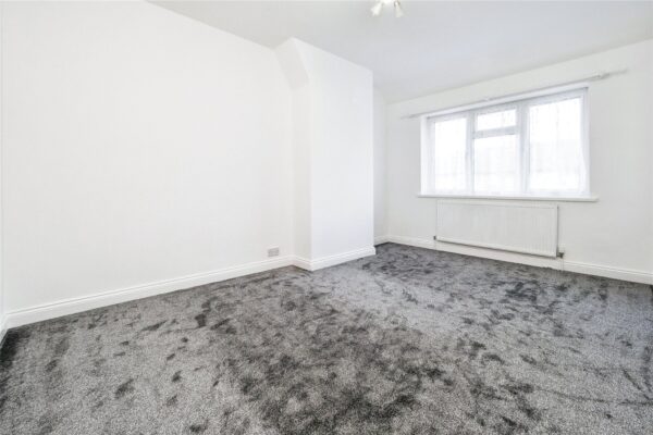 Lullington Road, Dagenham, Essex, RM9 6EH