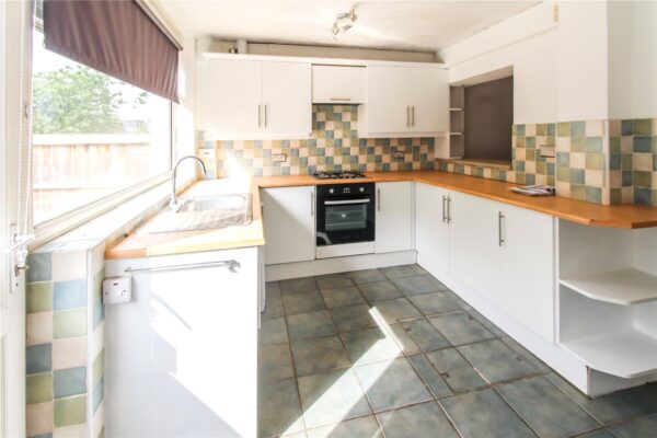 Belgrave Avenue, Gidea Park, Romford, RM2 6PU