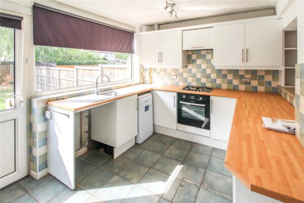 Belgrave Avenue, Gidea Park, Romford, RM2 6PU