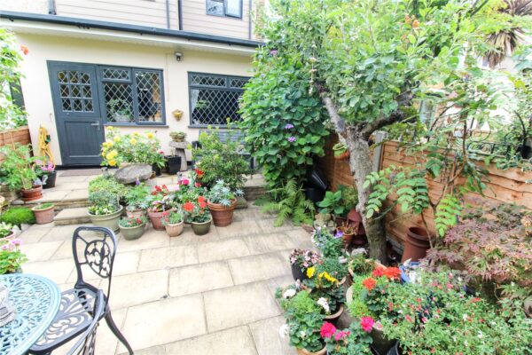 Cumberland Road, Plaistow, E13 8LR