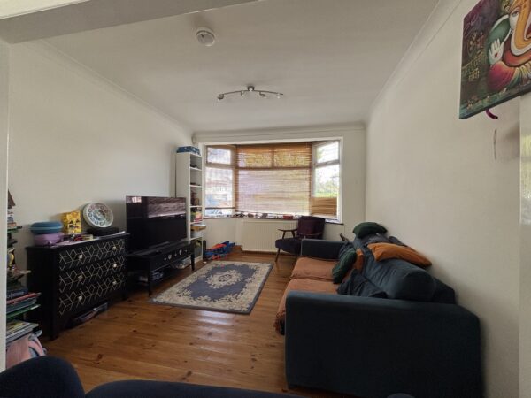 Belgrave Avenue, Romford, RM2