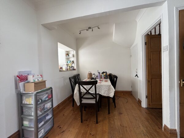 Belgrave Avenue, Romford, RM2