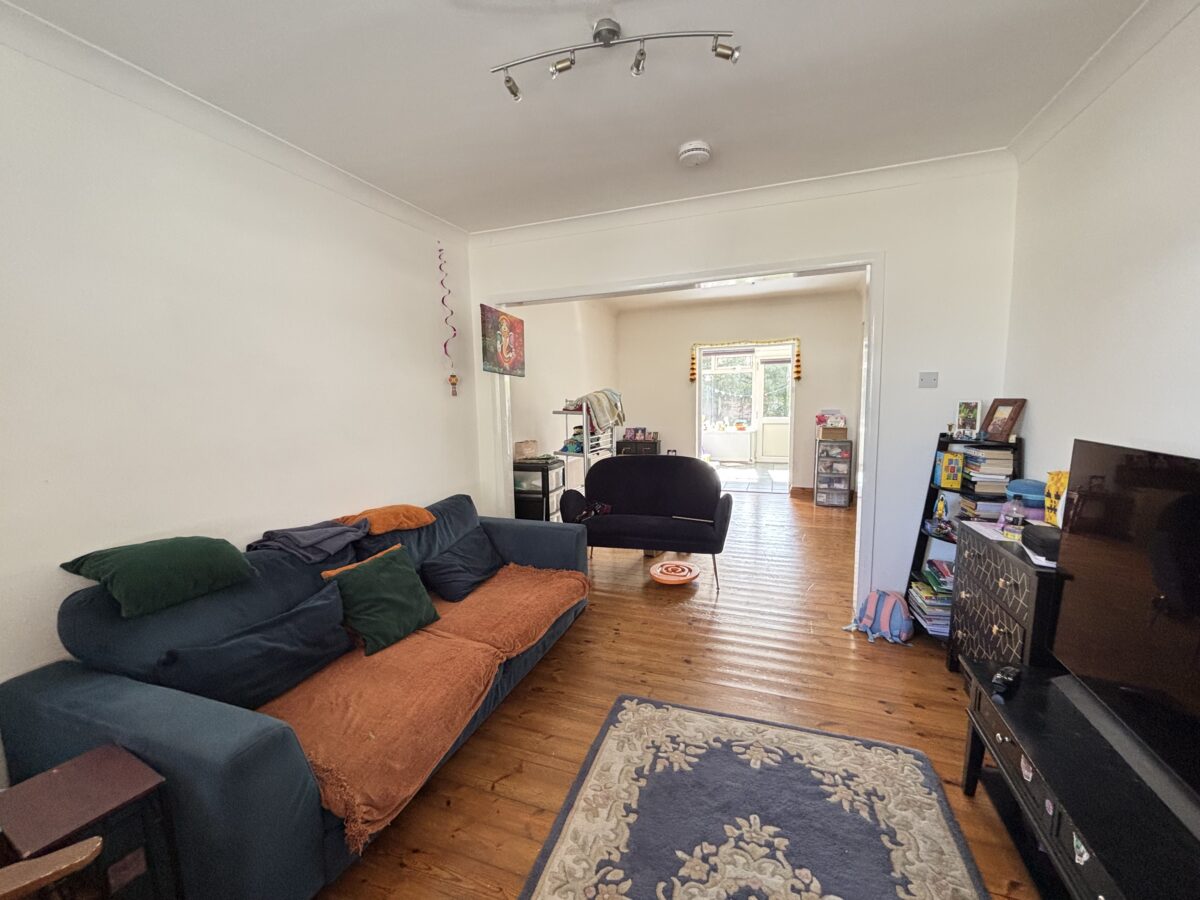 Belgrave Avenue, Romford, RM2