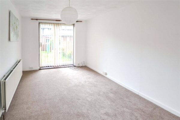 Lodge Avenue, Dagenham, Essex, RM8 2JL