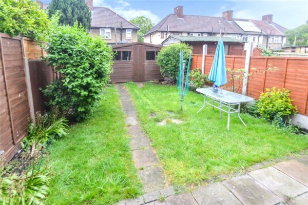 Lodge Avenue, Dagenham, Essex, RM8 2JL