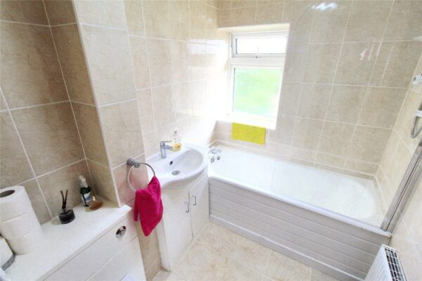 Hollidge Way, Dagenham, Barking and Dagenham, RM10 9SP
