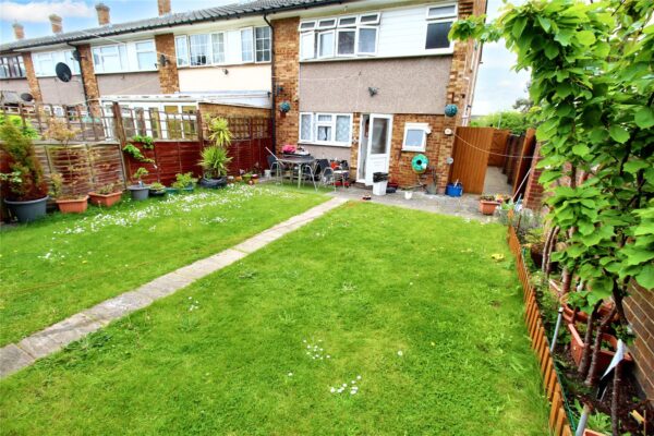 Hollidge Way, Dagenham, Barking and Dagenham, RM10 9SP