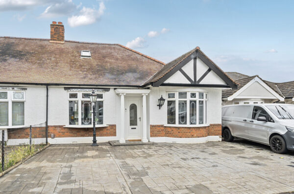 Mawney Road, Romford, RM7 8QT