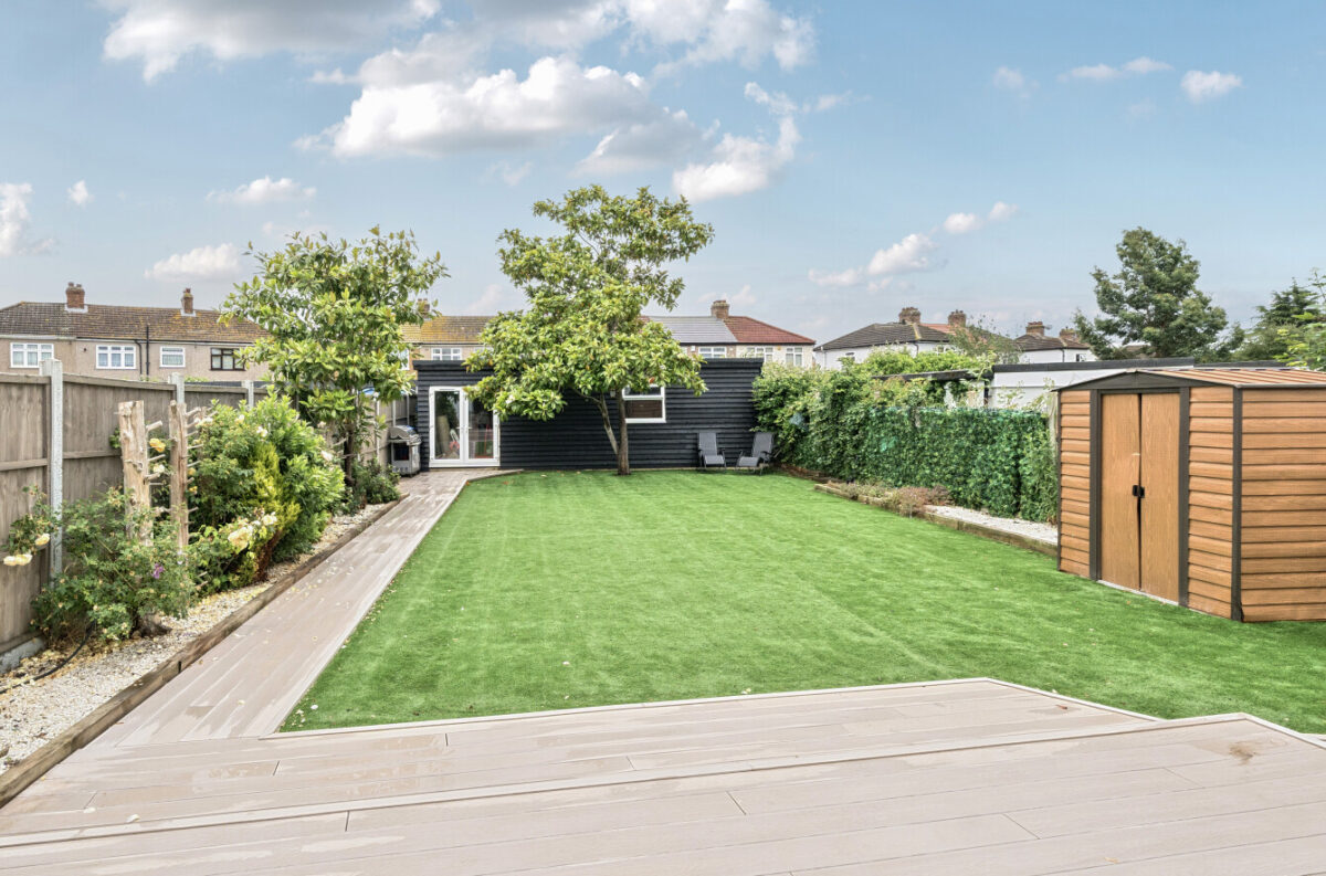 Mawney Road, Romford, RM7 8QT