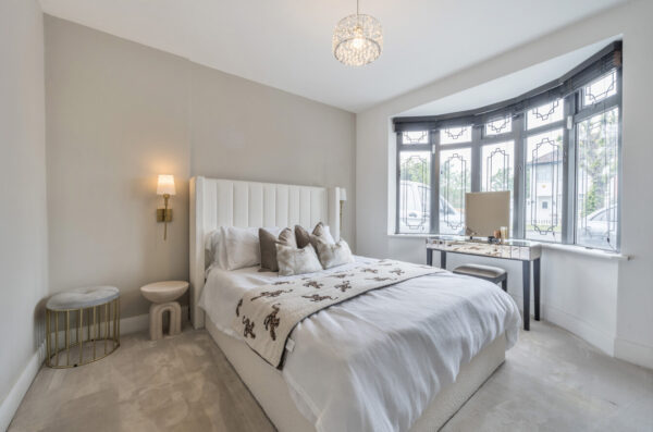 Mawney Road, Romford, RM7 8QT