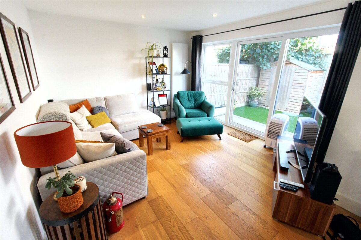 Haysoms Close, Romford, RM1 4DL