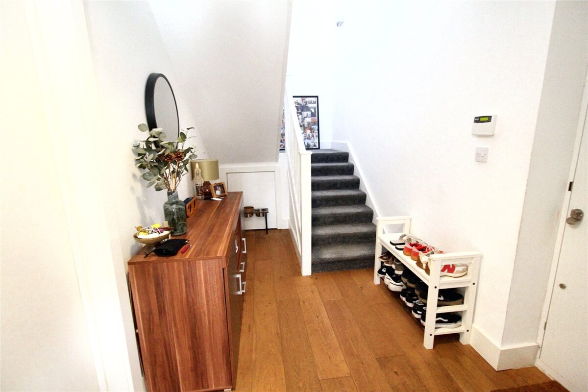 Haysoms Close, Romford, RM1 4DL