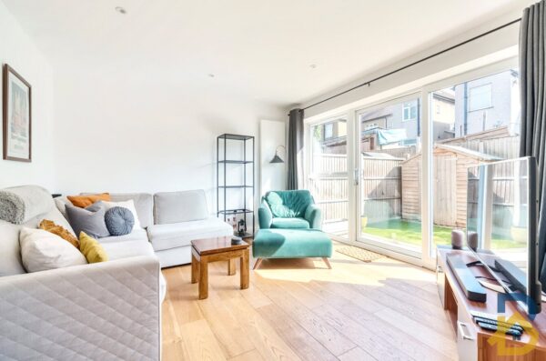 Haysoms Close, Romford, RM1