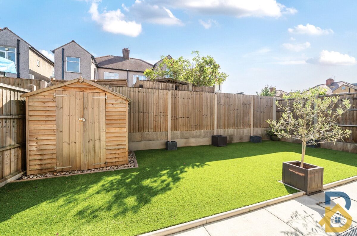 Haysoms Close, Romford, RM1