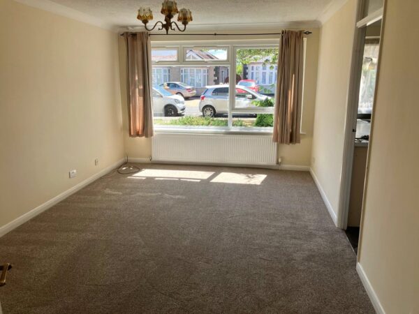 Randall Drive, Hornchurch, RM12 6QT