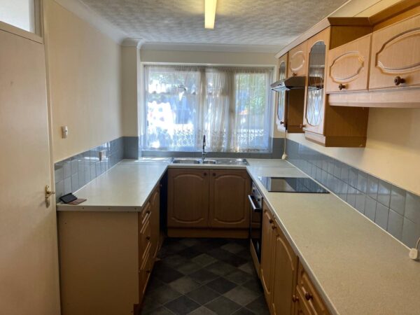 Randall Drive, Hornchurch, RM12 6QT
