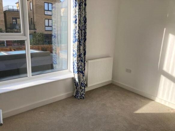 Charlock Close, Romford, RM3 0LE