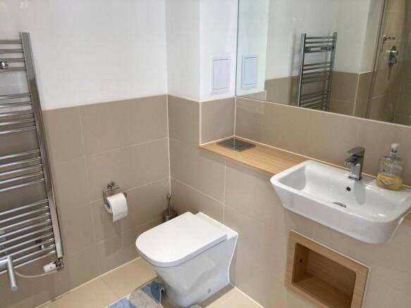 Charlock Close, Romford, RM3 0LE