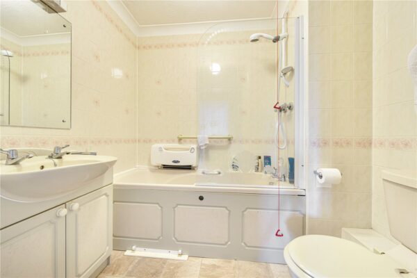 Mavis Grove, Hornchurch, RM12 6BN