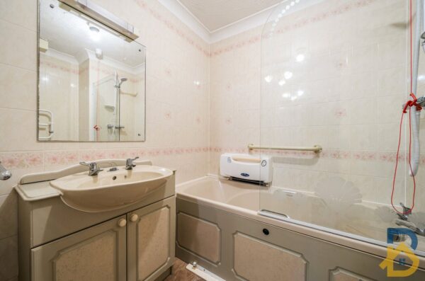 Mavis Grove, Hornchurch, RM12 6BN