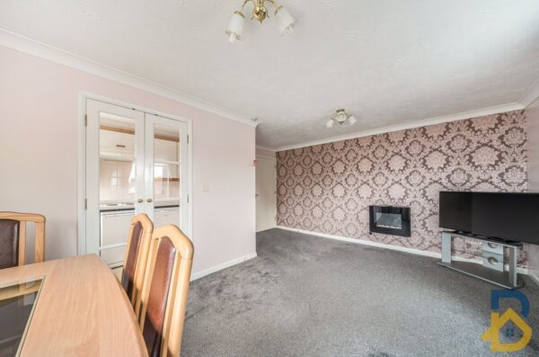 Mavis Grove, Hornchurch, RM12 6BN