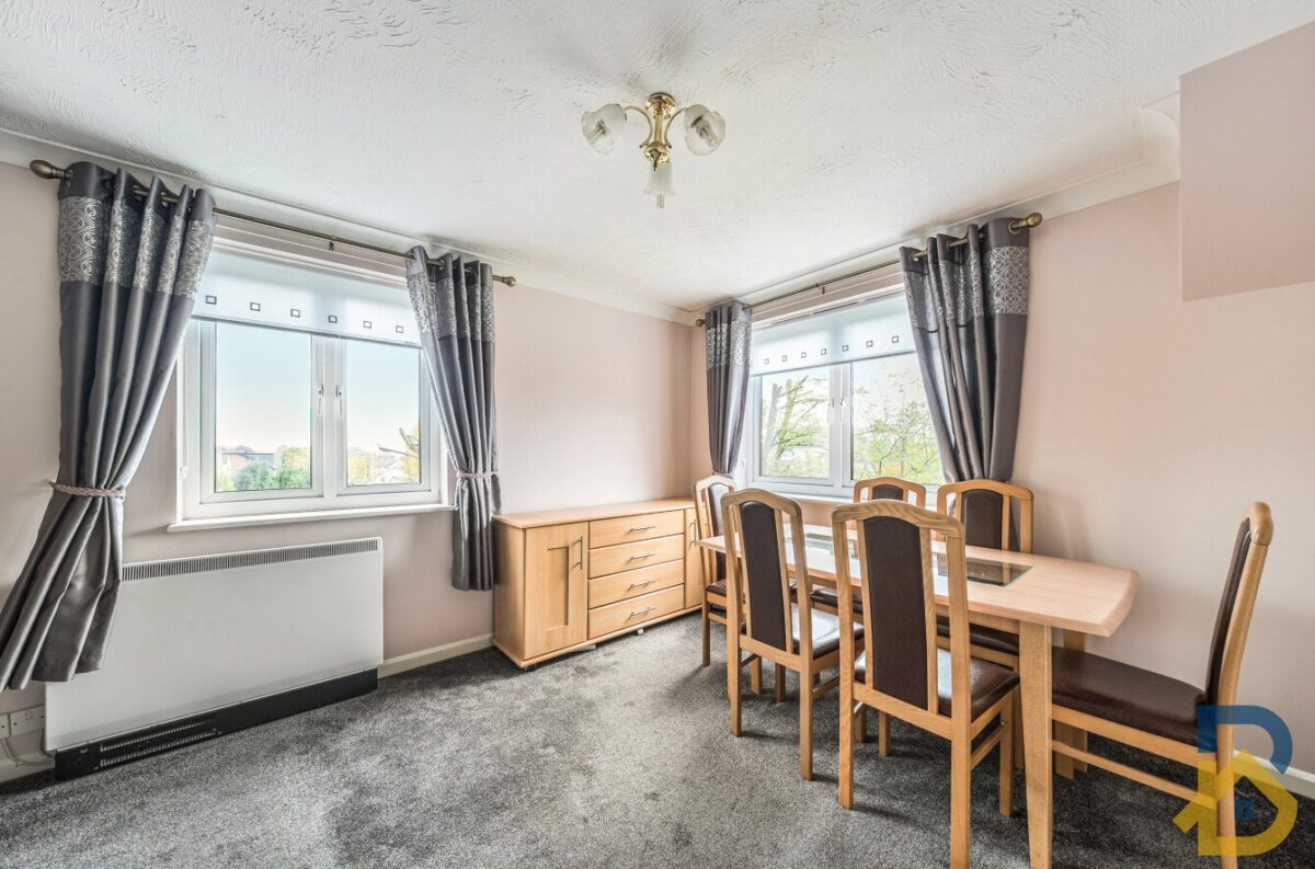 Mavis Grove, Hornchurch, RM12 6BN