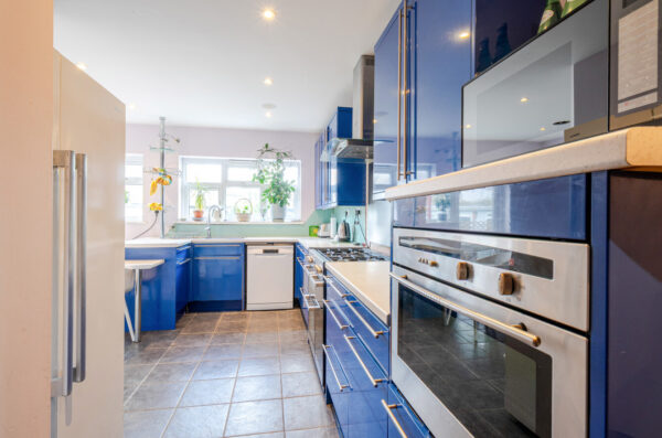 Ashwood Avenue, Rainham, RM13 9AS