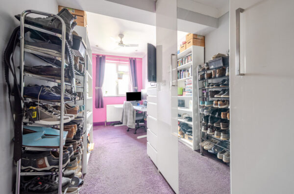 Ashwood Avenue, Rainham, RM13 9AS