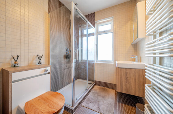 Ashwood Avenue, Rainham, RM13 9AS
