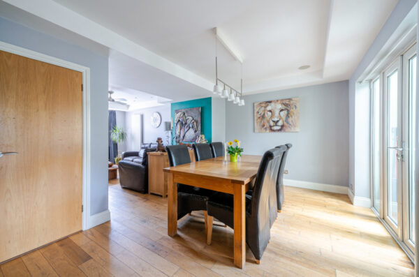 Ashwood Avenue, Rainham, RM13 9AS