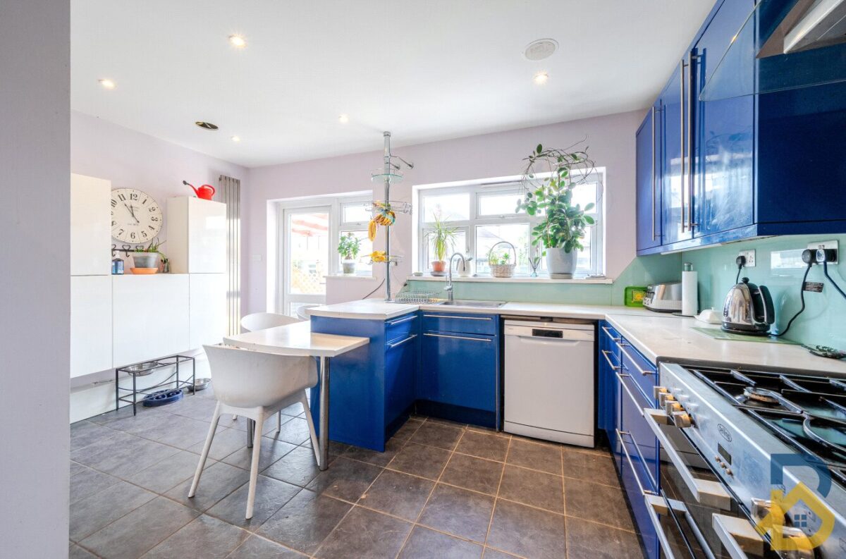 Ashwood Avenue, Rainham, RM13 9AS