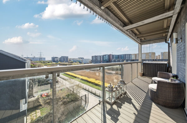 Harlequin Close, Barking, IG11 0FX