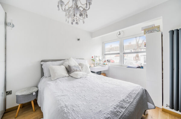Elm Park Avenue, Hornchurch, RM12 4SW