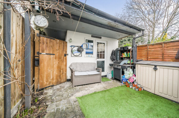 Elm Park Avenue, Hornchurch, RM12 4SW