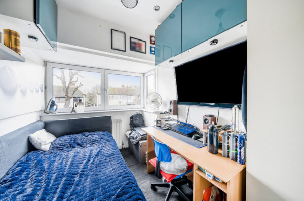 Elm Park Avenue, Hornchurch, RM12 4SW