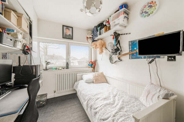 Elm Park Avenue, Hornchurch, RM12 4SW