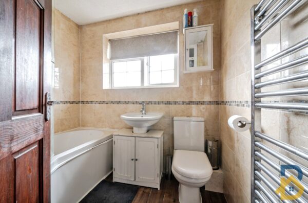 Lynbrook Close, Rainham, RM13 8DD