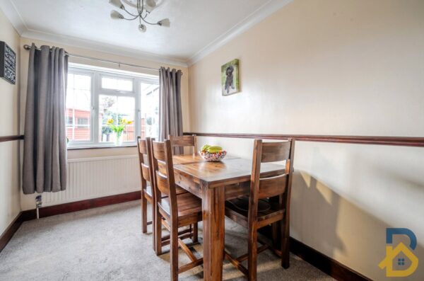 Lynbrook Close, Rainham, RM13 8DD