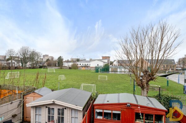 Lynbrook Close, Rainham, RM13 8DD